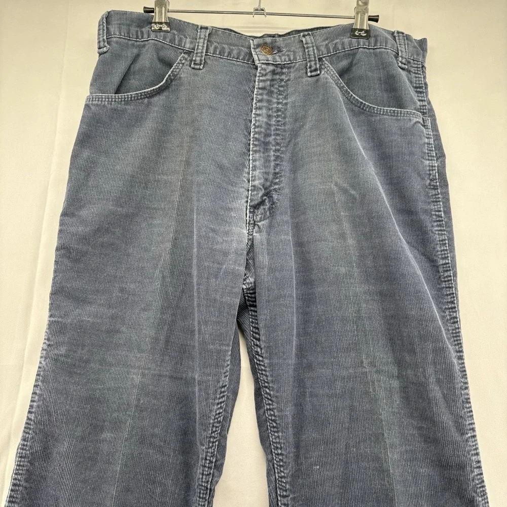Levis these vtg